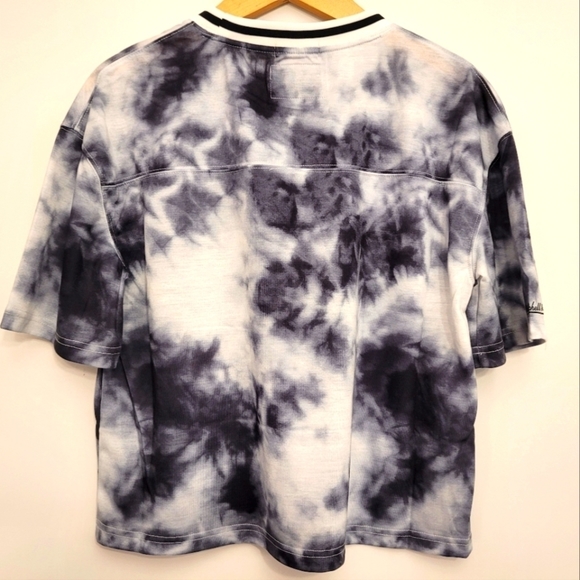 90's  Women's Tie-Dye Cropped T-Shirt - Vancouver Grizzlies (Large) - Picture 3 of 5